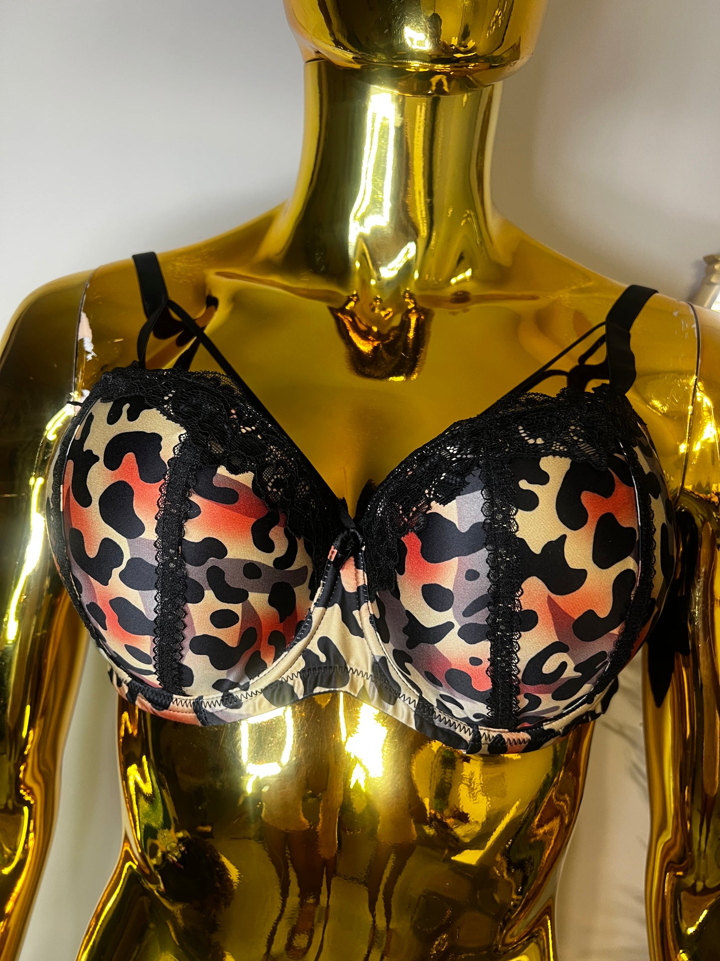 Double padded push up bra