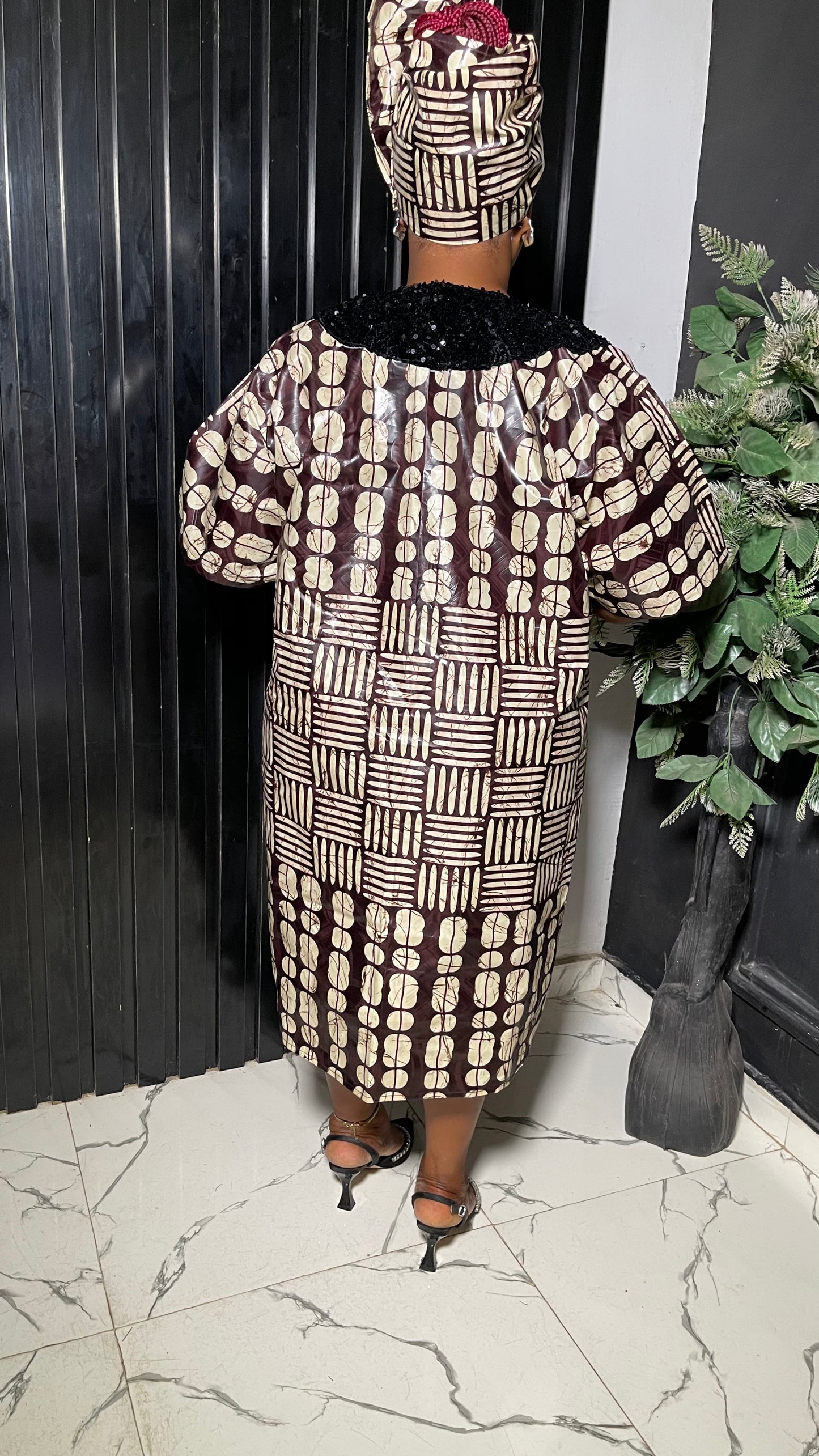 Tie-dye danshiki dress in brown with black sequins