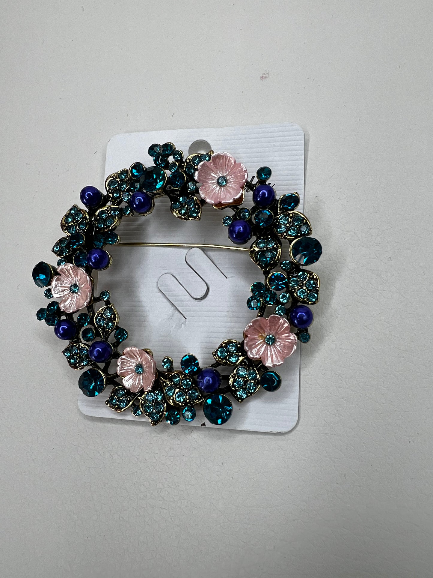 BROOCH- Exquisite Rhinestone Brooch for women