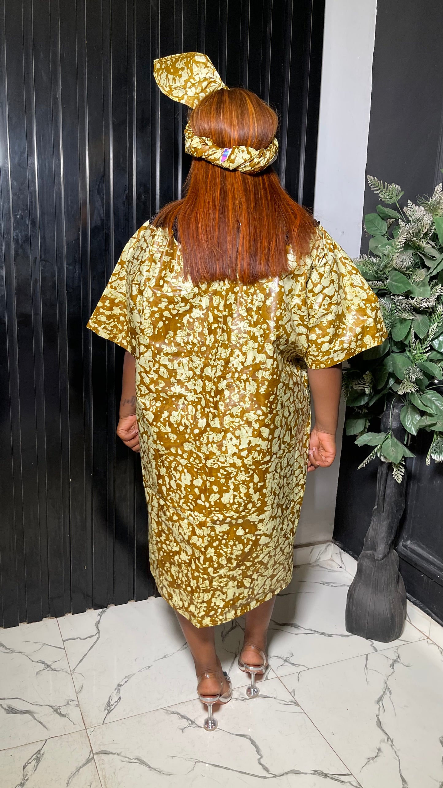 Tie-dye danshiki dress with black sequins