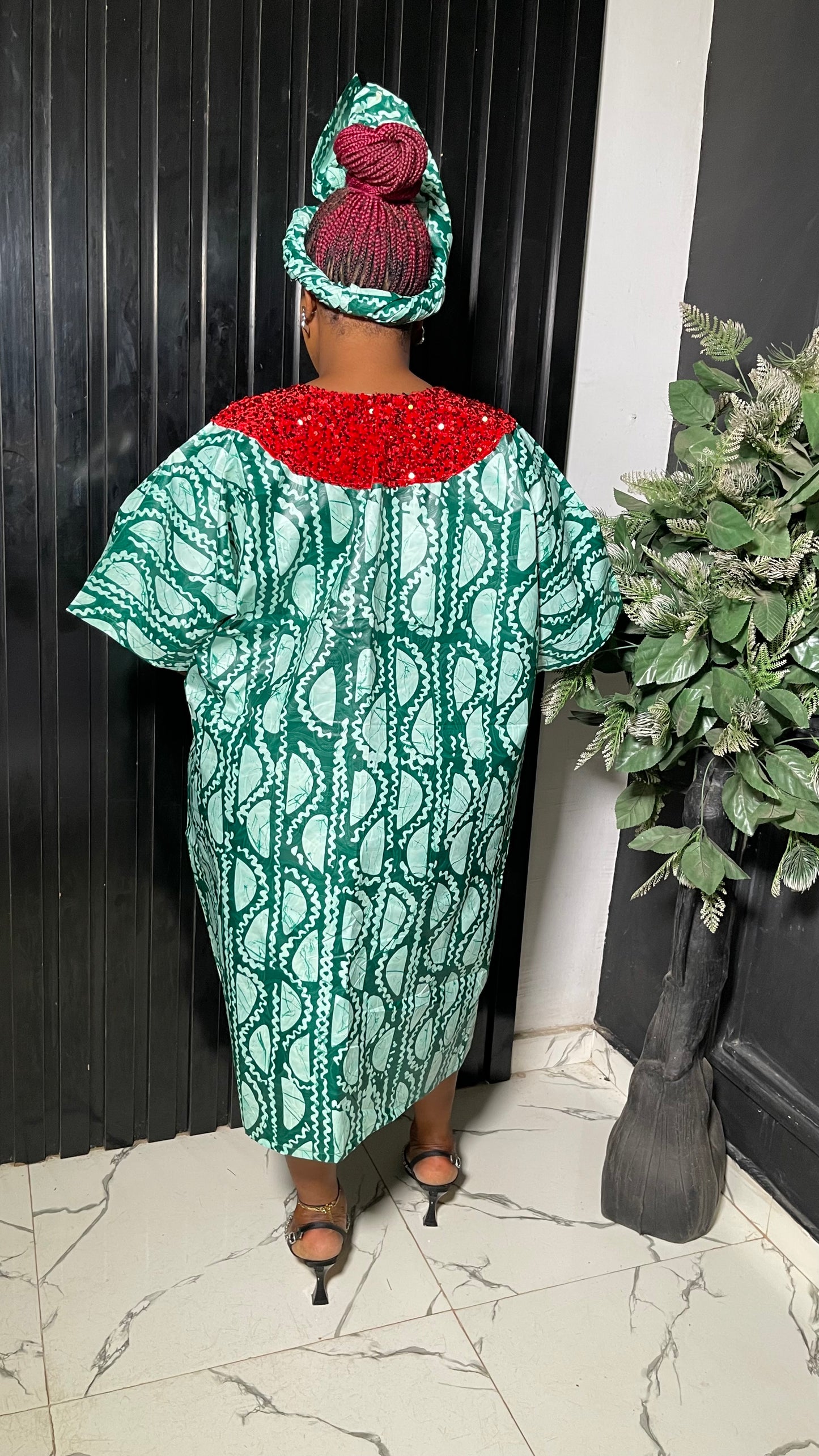 Tie-dye danshiki dress in green with red sequins