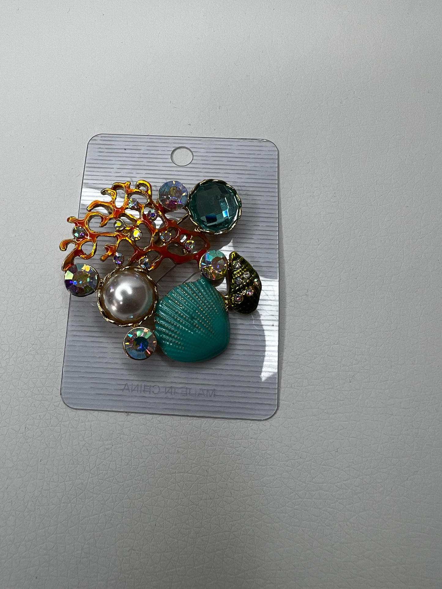 BROOCH- Exquisite Rhinestone Brooch for women