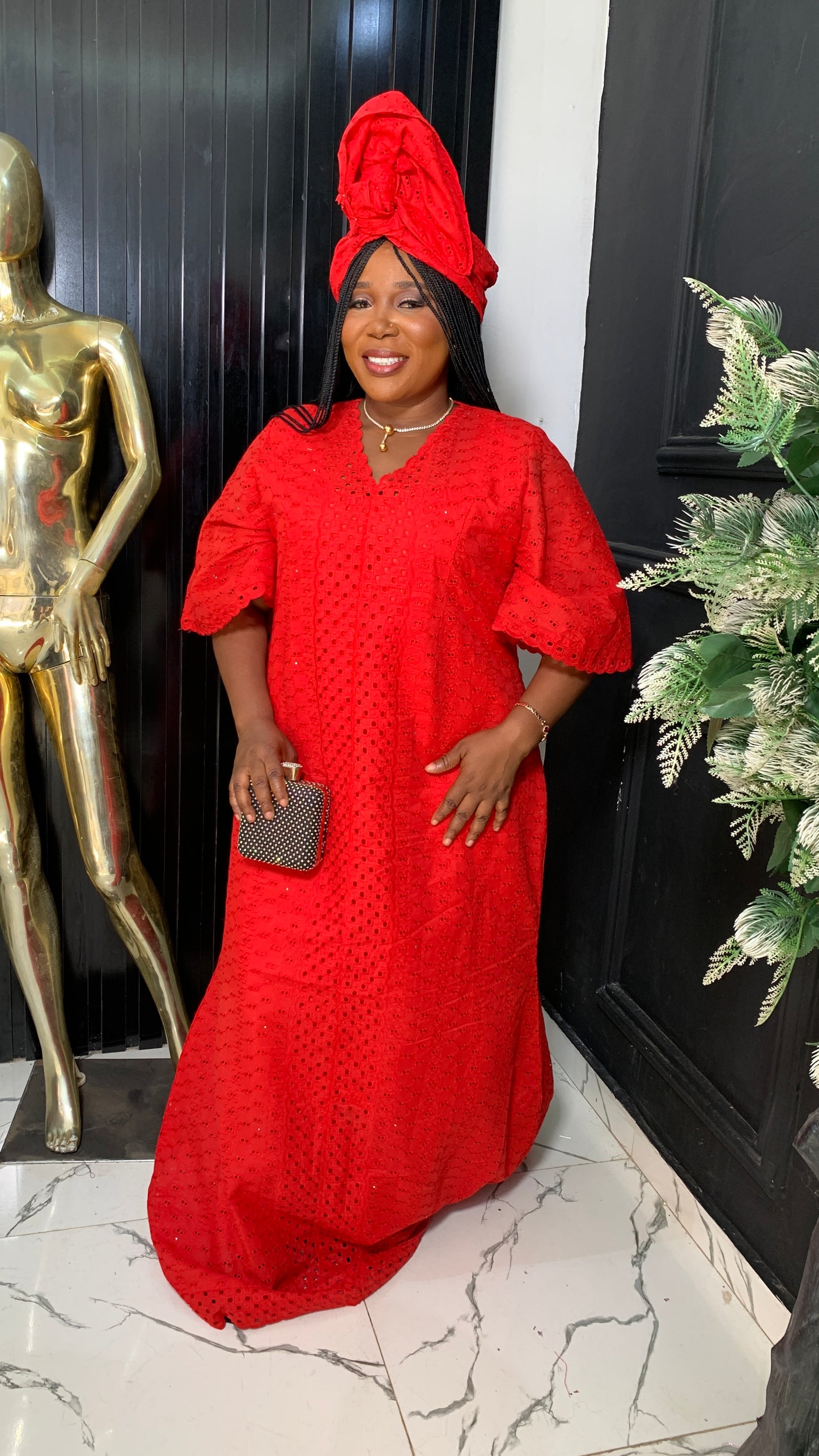 Arike dry lace dress in red