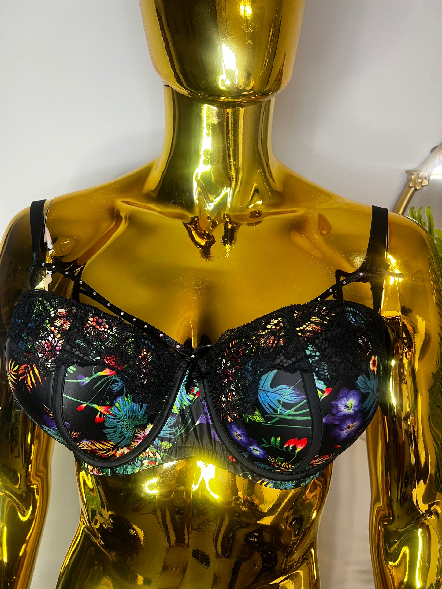 Double padded push up bra