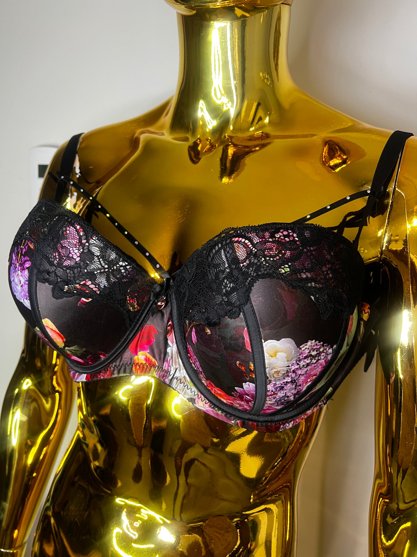 Double padded push up bra