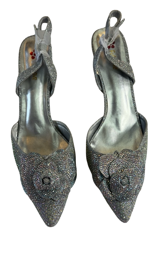 Silver women fashion shoe