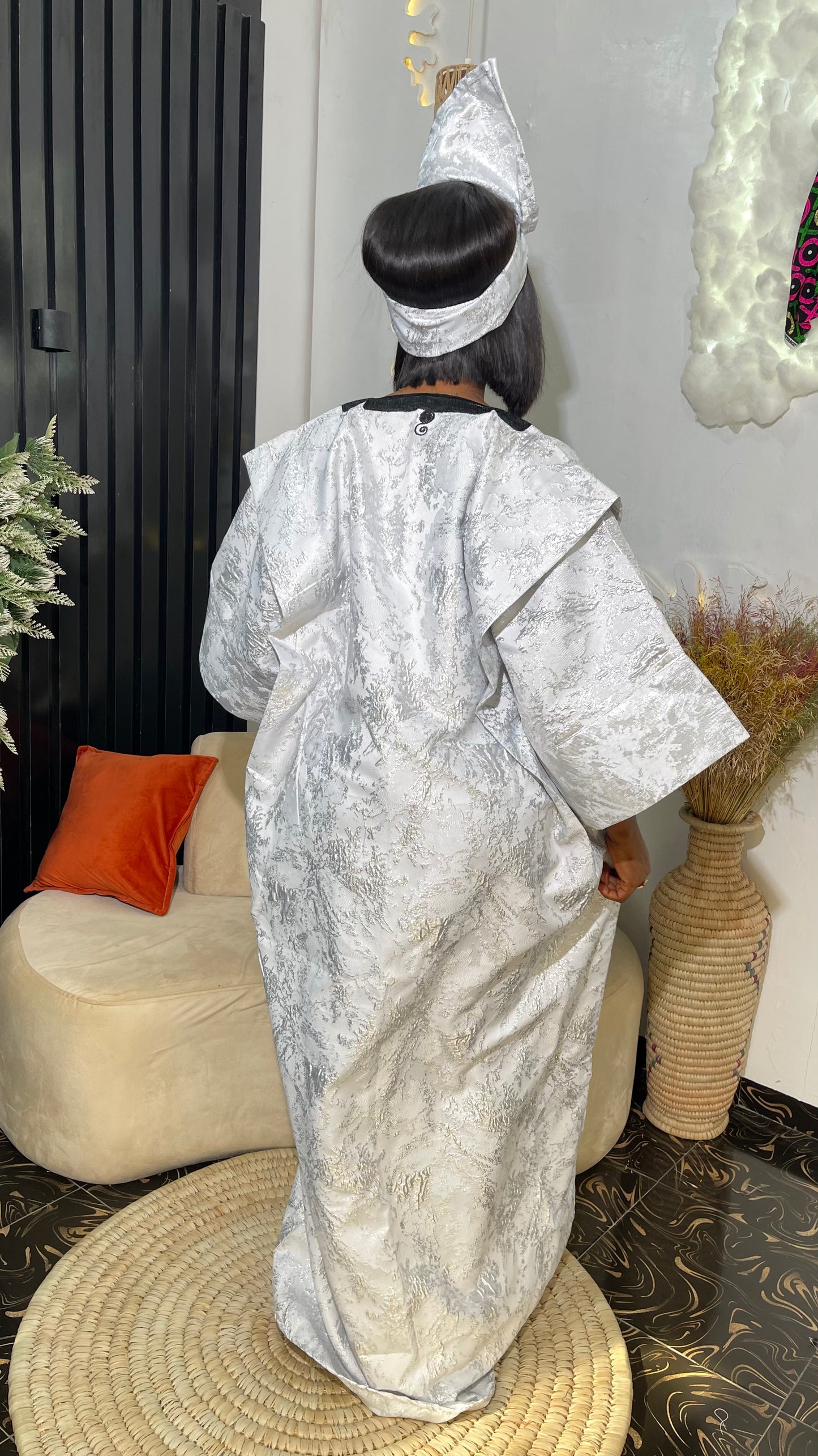 Elegant Damask bubu White dress with black embroidery